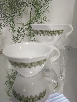 Corelle by Corning - 2 tazas con mango de gancho en el patrón de flor de primavera en muy buena condición  Foto 1 de 2