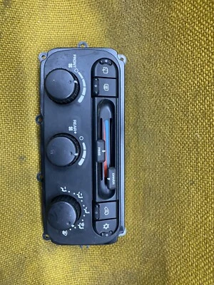 Dodge Caravan 2004 2005 2006 2007 Factory Climate AC Control Panel 05175359AA - Image 1 of 4