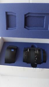 Zeiss Milvus f2/50mm ZE Makro Planar lens for Canon EF, with Hood and Box