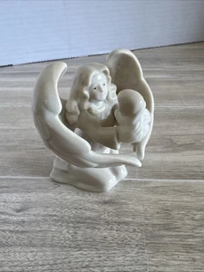 Russ Schutzengel Figur hält Baby ca. 3" große neutrale Farben - Bild 1 von 5