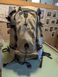 Mochila para cámara F-Stop TILOPA 50L (gris) - Imagen 1 de 8