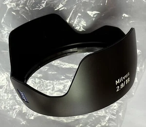 Zeiss Milvus Distagon 18mm f/2.8 Lens Shade Hood - Picture 1 of 3