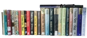 Large Lot of 25 Danielle Steele 23 hardcover books 2 paperback novels - Picture 1 of 3