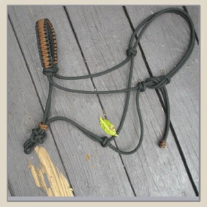 black & brown - NATURAL HORSE TRAINING - Paracord Braided Nasenriemen ARTISAN MADE - Bild 1 von 1