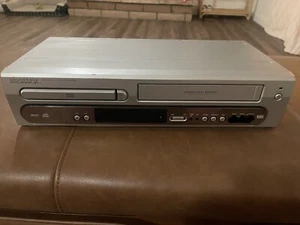 Magnavox DVD VHS Combo Player MDV530VR 4-Head VCR Recorder No Remote *FAST SHIP* - Picture 1 of 10