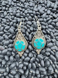 Wunderschöner tibetischer Ohrring versilbert bunt. - Bild 1 von 11