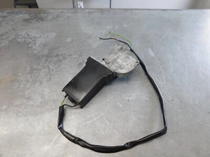 W123 116W 300D 240D 280E 300TD 450SEL 280SEL WINDOW MOTOR LEFT REAR 0130820063 - Picture 1 of 5
