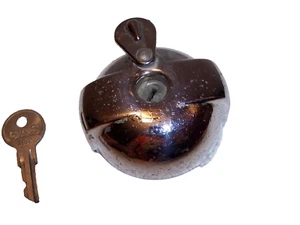  Vintage 2,5" Chrom abschließbarer Tankdeckel mit Briggs & Stratton Schlüssel - Bild 1 von 4