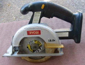 Ryobi 5 1/2" 40MM Cordless Circular 18 Volt Saw R10633 Tool Only Tested Working - Picture 1 of 8