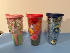 Lote de 3 tazas de café de viaje Tervis 24 OZ con tapas, varios colores/temas - Imagen 1 de 9