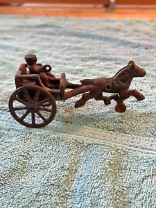 Arcade 5" Cast Iron HORSE DRAWN BUGGY Wagon Carriage w/ Driver Moving Wheels VTG - Picture 1 of 8