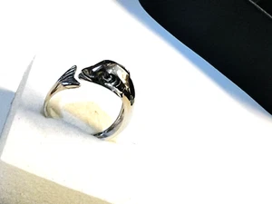 Platinum Pt900 Hawaiian style Dolphin Ring…Size 8 - Picture 1 of 9