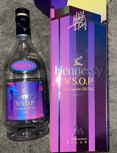 Hennessy VSOP limited Edition Box & Bottle Designed by Maluma - Picture 1 of 5