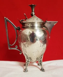 Meridian Silver Plated Antique Art Deco Teapot. Iris Pattern. Footed. - Foto 1 di 13