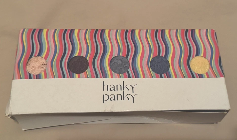 Hanky Panky Women’s Signature Lace Low Rise Thong 5 Pack One Size Fits 2-12 - Image 1 of 3