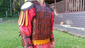 Replica medievale bizantina lamellare klibanion pelle (personalizzabile) braccio in pelle - Foto 1 di 4