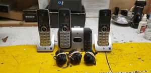 AT&T CL82314 DECT 6.0 3-Handset Expandable Cordless Phone - Picture 1 of 1