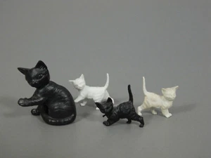 Giocattolo: Tierfamilien - Famiglia Gatto (Combinazione 1) - Picture 1 of 1