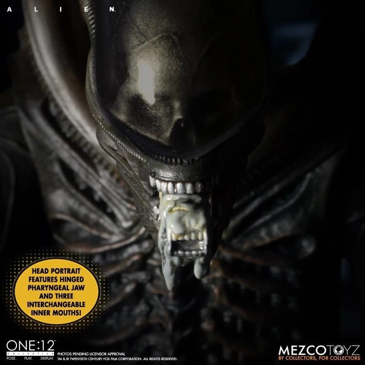 Mezco One 12 ALIEN Xenomorph Action Figure