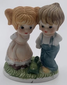 Vintage Boy & Girl with Turtle Figurine 3 1/2" Tall Made in Taiwan - Picture 1 of 6
