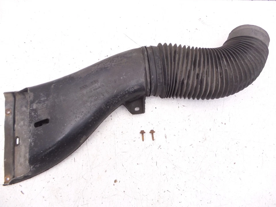 Manguera de entrada de conducto de snorkel de admisión de aire Camaro Firebird 82-92 SBC 350 V8 GM 14056938 Foto 1 de 4