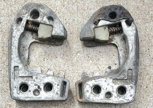 Placas de cierre de puerta Chevy II Nova Impala 63 64 65 66 67 1963 1964 1967 - Imagen 1 de 3