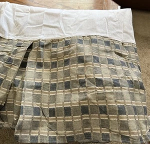 Dan River. Queen Size Bedskirt. Brown & Purple Geo Print. Slightly Irregular. - Picture 1 of 6