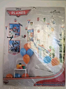 Hallmark Kit Decorazione Sala Feste Disney Aerei Trasformazione Compleanno - Foto 1 di 8
