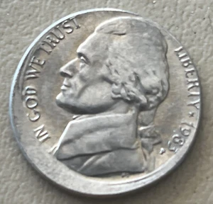 1983 JEFFERSON NICKEL UNCENTER BROADSTRUCK ERROR HIGH GRADE NICE CONDITION L82 - Picture 1 of 4