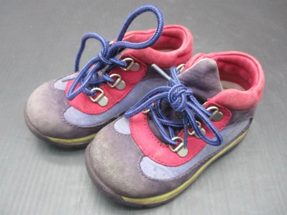 BOTINES DE ENCAJE STRIDE RITE TALLA 5,5 M SISTEMA DE MOVIMIENTO BEBÉ NIÑA I Foto 1 de 4