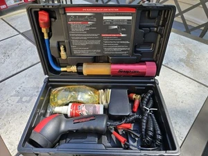 Snap On A/C Air Conditioning Refrigerant Leak Detector Kit, Part# ACTUVDYEKT - Bild 1 von 6