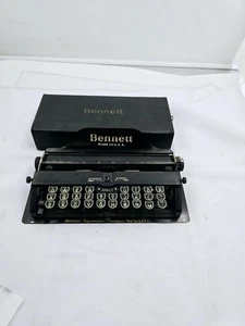 Bennett Compact Typewriter - Picture 1 of 19