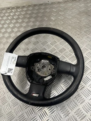 Audi A4 S4 B7 8E 8H 2005 Steering wheel RAN30546 - Image 1 of 3