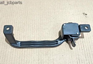 JCB PARTS - LEFT HAND LATCH HANDLE REAR WINDOW (PART NO. 331/28233) - Picture 1 of 9