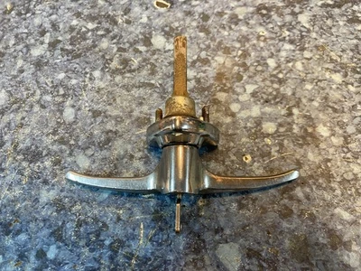 Morris Minor 1000 (1955-1971) Saloon & Convertible Boot Handle With Key Stock01 - Image 1 of 4