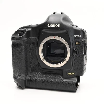 Cuerpo de cámara digital Canon EOS 1DS Mark II 16,7 MP SLR [piezas/reparación] #684 Foto 1 de 4
