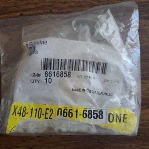 Genuine GM 6616858 Seat Back Cover Rings Lot of 17 - Picture 1 of 2