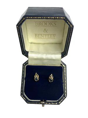 Sapphire and Diamond Earrings 9ct Gold Stud Cluster Diamond & Sapphire Earrings - Image 1 of 4