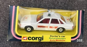 Corgi 332 Opel Senator Doctor's Car 1980 - 1981 Boxed Notarztwagon Auto Medecin - Picture 1 of 9
