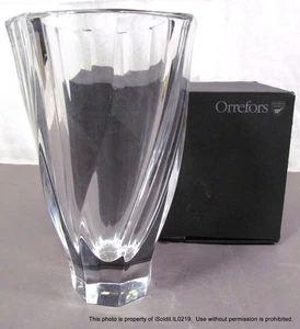 ORREFORS Sweden CLEAR CRYSTAL Flower VASE Residence Pattern 6" Tall w/ Orig. Box - Picture 1 of 5