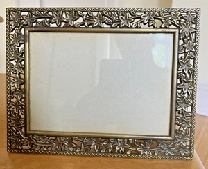 Ornate Vintage Gold Metal Floral Picture Frame 5x7 Photo - Picture 1 of 7