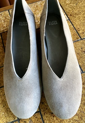 Precioso zapato para mujer Eileen Fisher talla 11M funciona estrecho gamuza topo cuña oculta Foto 1 de 4