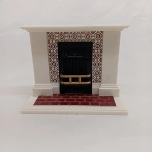 Sylvanian Families Epoch Victorian Fireplace - Picture 1 of 5