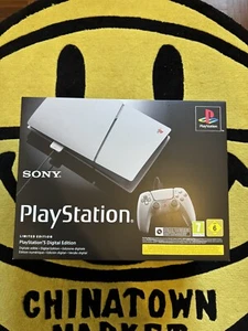 Sony PlayStation 5 Digital Bundle 30th Anniversary Limited Edition - Foto 1 di 6