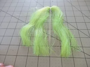 KRYSTAL FLASH FLY TYING LURE MAKING MATERIAL CRYSTAL FLASH SPLASH CHARTREUSE - Picture 1 of 3