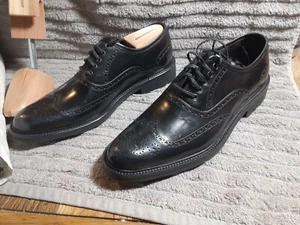 SCARPE JOHNSTON & MURPHY LEFLER WING TIP tg 11 MADE ITALY NUOVE con SCATOLA + ELASTICI - Foto 1 di 6