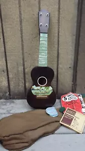 1930's vintage Harmony Supertone Idle Hour Ukulele extra strings, book, case - Picture 1 of 12