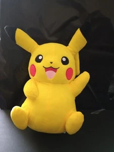 Pikachu Waving Pokémon Jazwares 9" Plush 2022 Edition - Picture 1 of 4