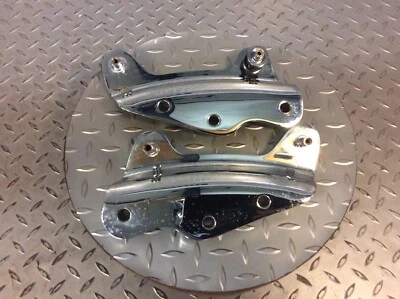 09-13 Harley Davidson Touring Street Road Glide 4 Point Docking Hardware Mounts - Imagem 1 de 4