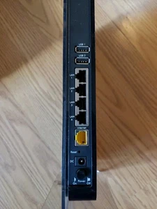 Netgear N900 450 Mbps 4-Port Gigabit Wireless N Router (R4500) - Picture 1 of 4